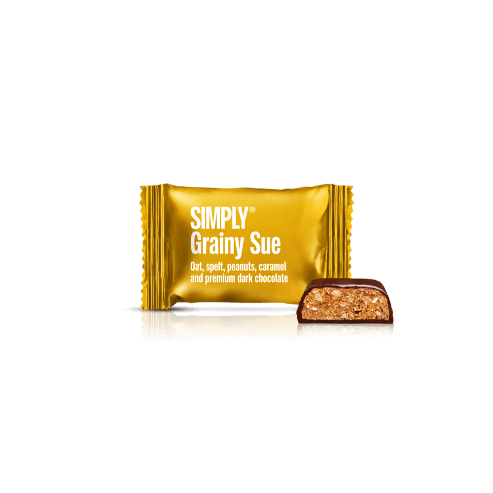 Simply® Grainy Sue - 75 Bites | Havre, spelt, karamel, peanuts og premium mørk chokolade
