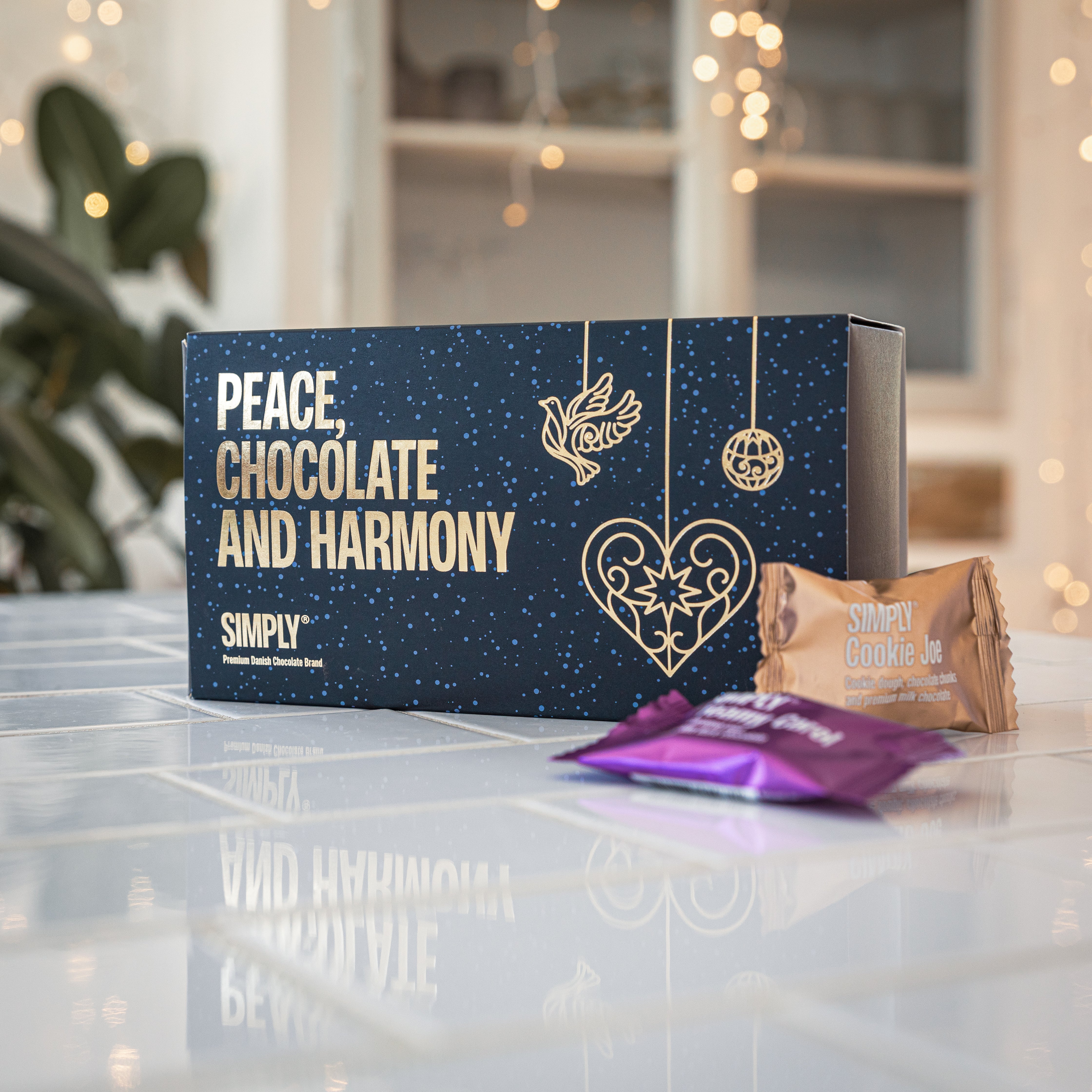 Peace, Chocolate and Harmony | Geschenkschachtel mit 18 Bites